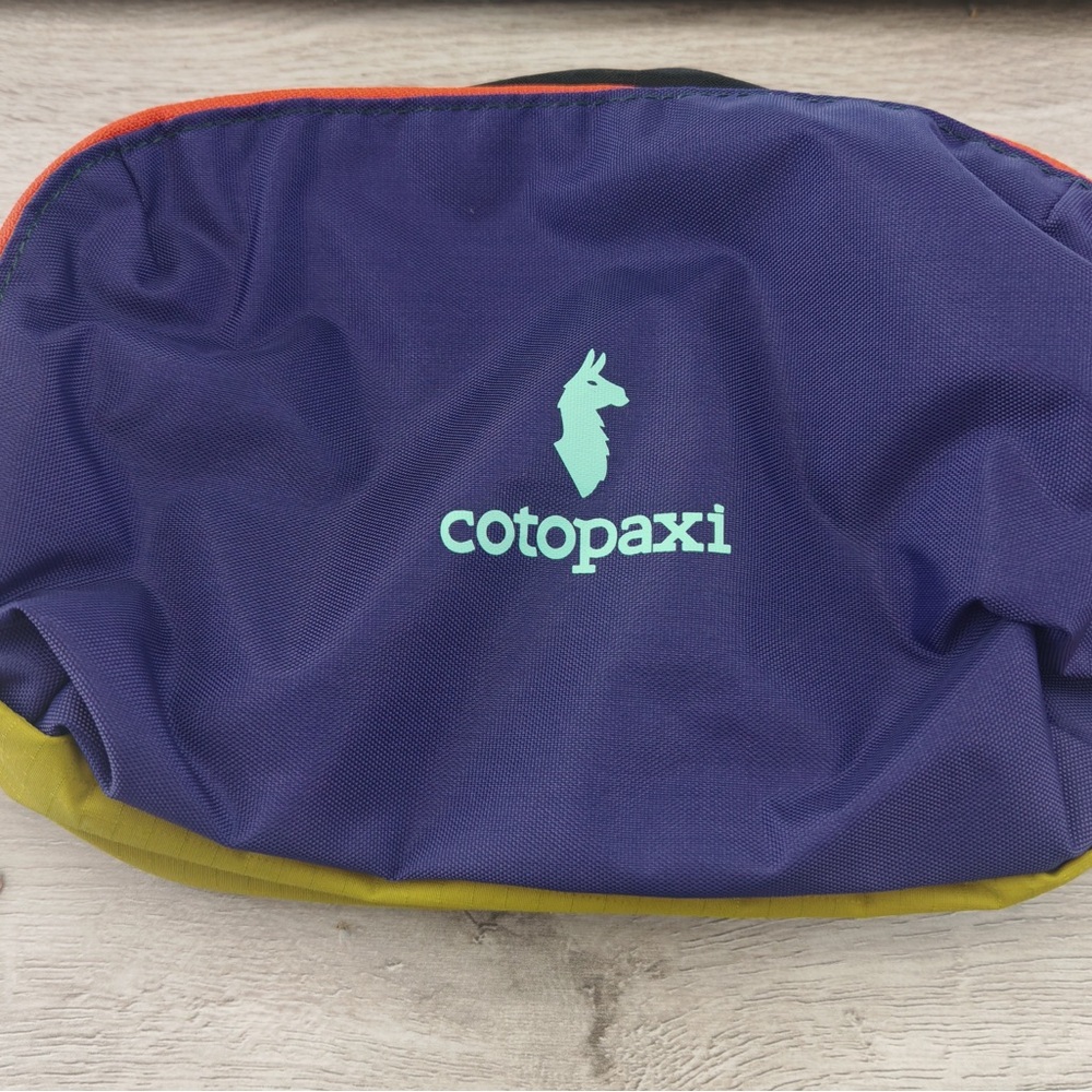 Cotopaxi Blue and Green Pouch